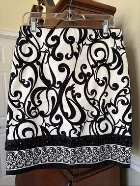 *White House Black Market Black White Beaded Zip Scroll Print Skirt BOHO Shabby